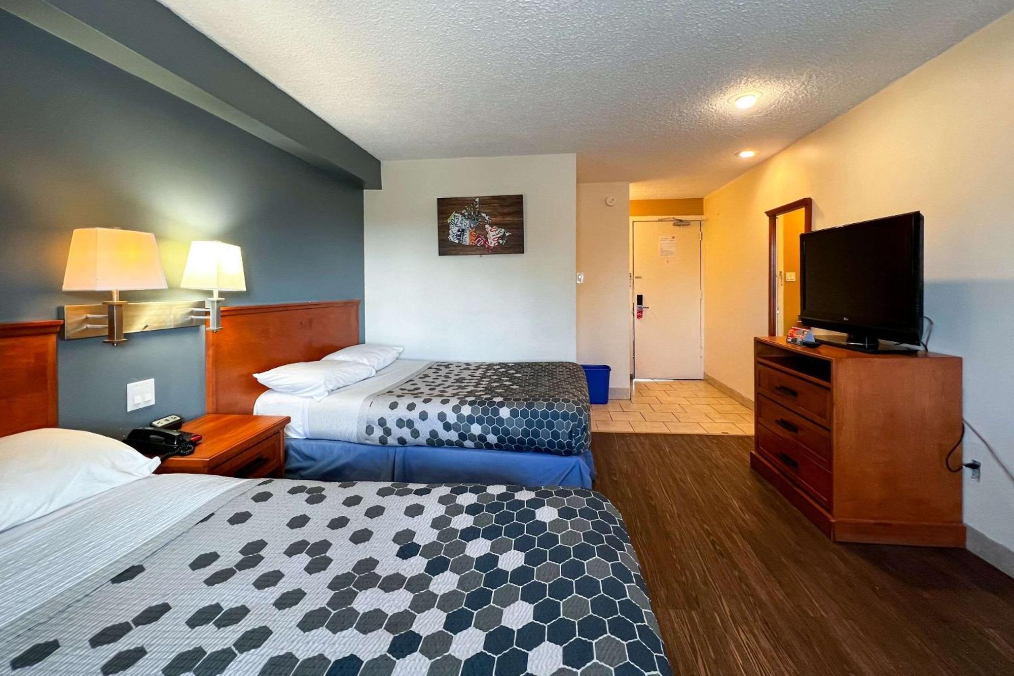 Econo Lodge Motel Village Κάλγκαρι Εξωτερικό φωτογραφία