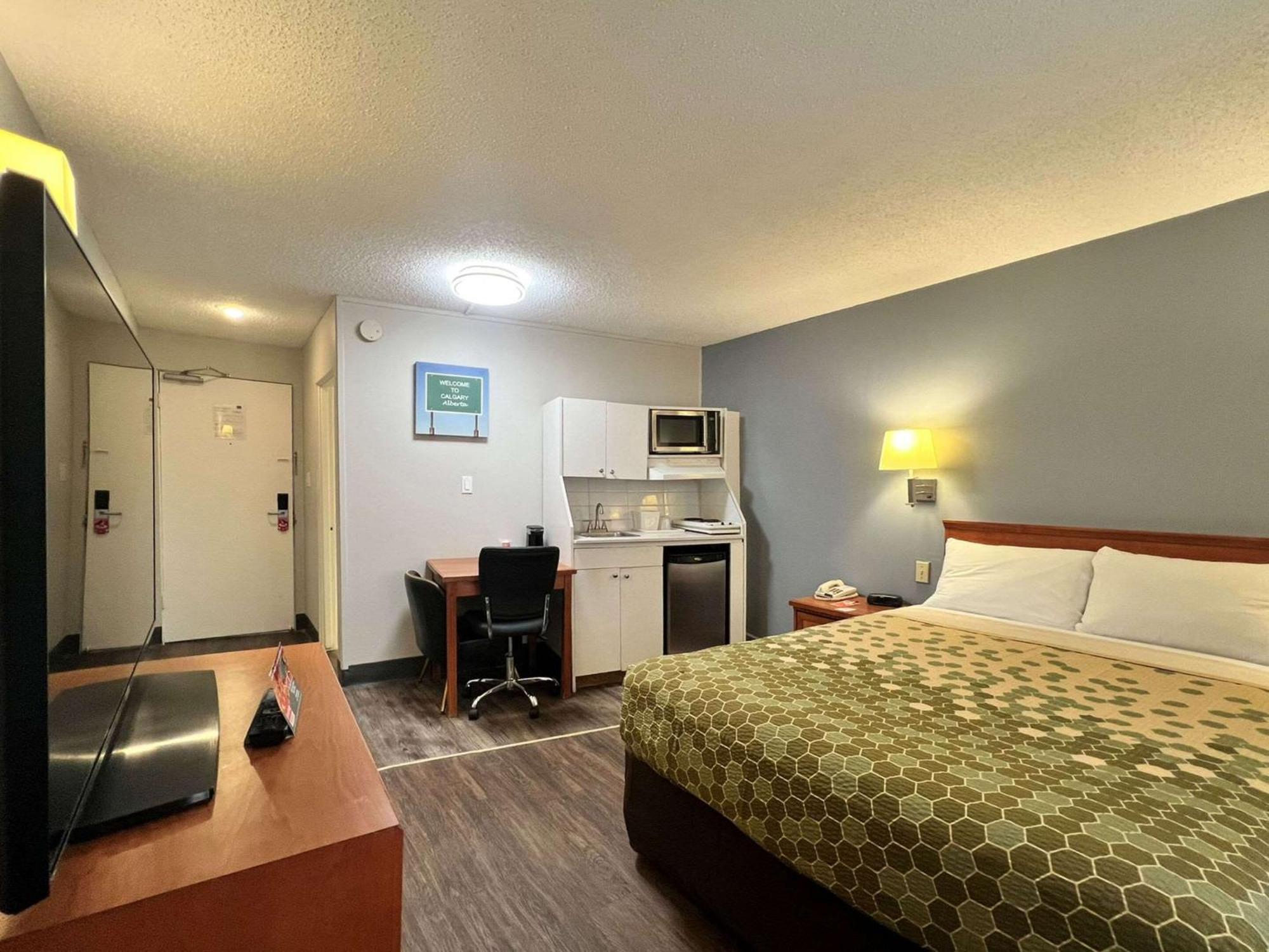 Econo Lodge Motel Village Κάλγκαρι Εξωτερικό φωτογραφία
