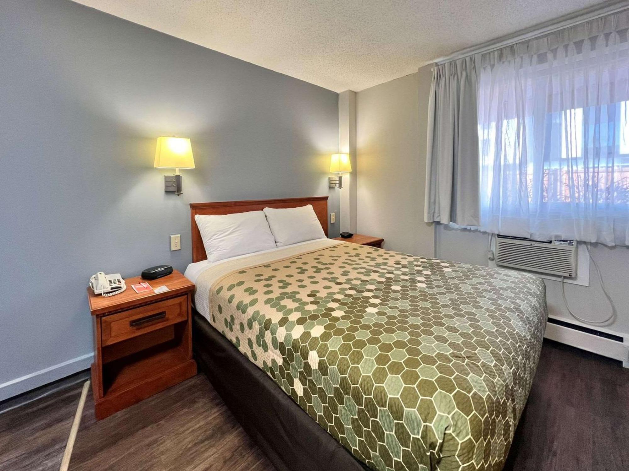 Econo Lodge Motel Village Κάλγκαρι Εξωτερικό φωτογραφία