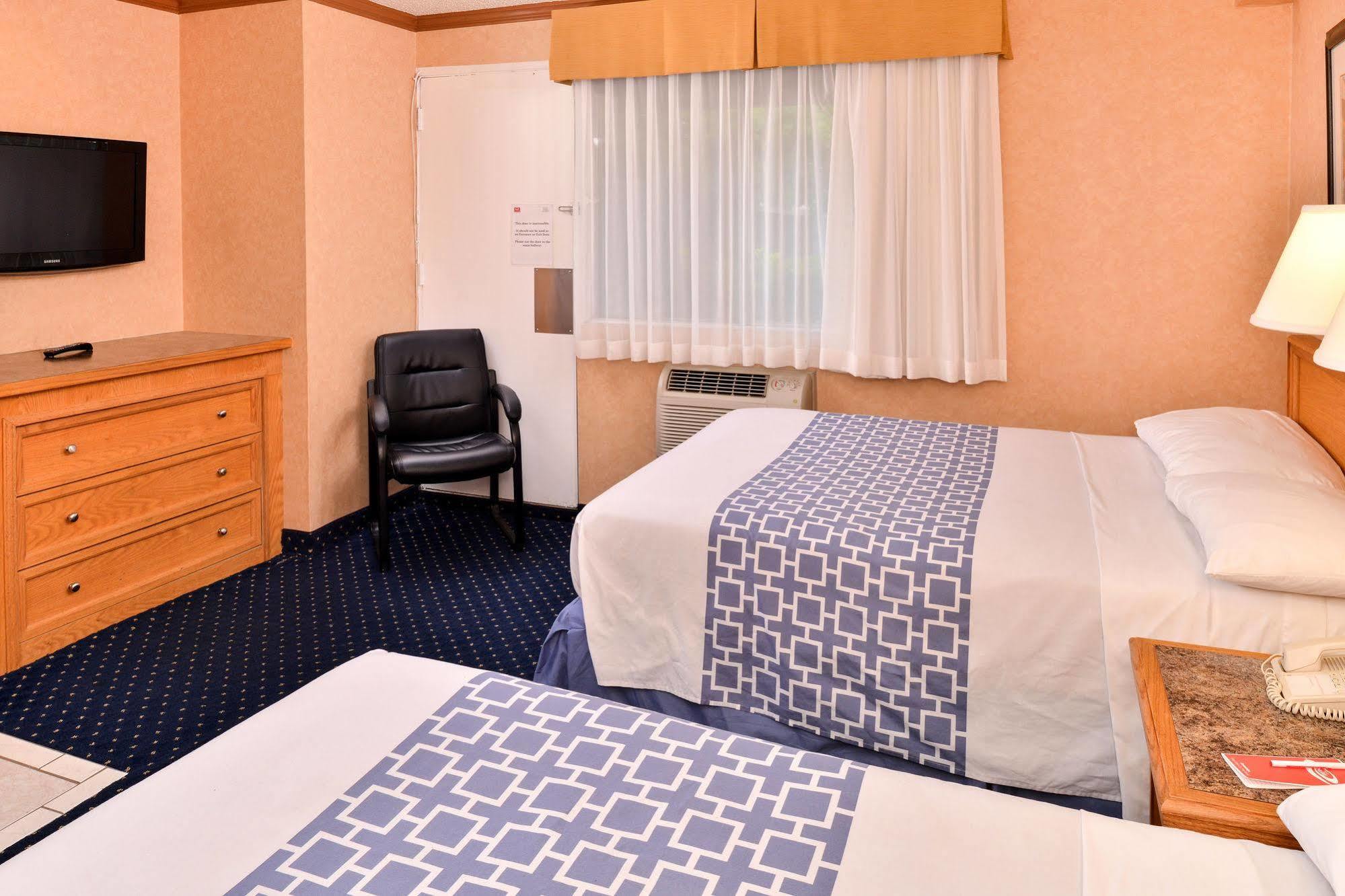 Econo Lodge Motel Village Κάλγκαρι Εξωτερικό φωτογραφία