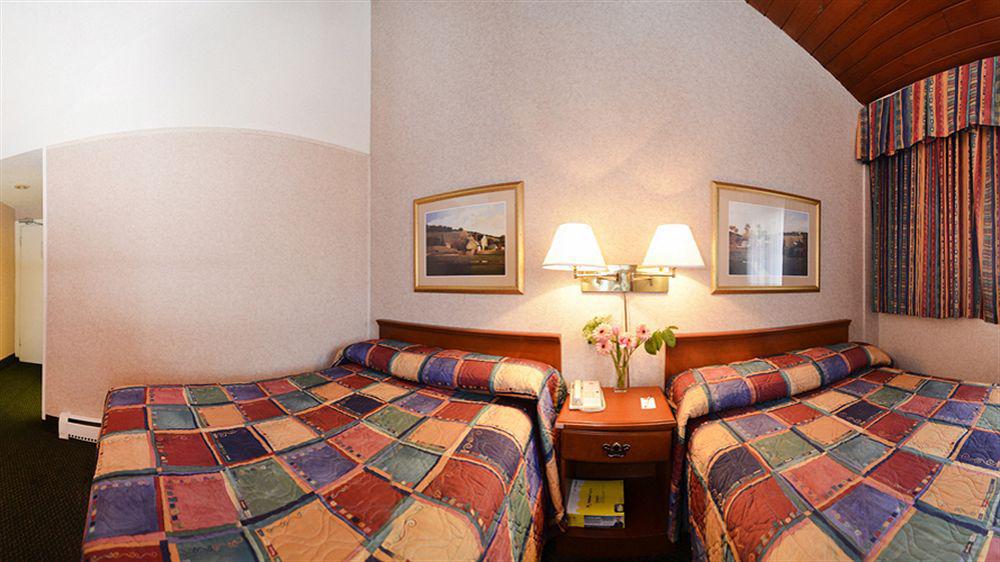 Econo Lodge Motel Village Κάλγκαρι Εξωτερικό φωτογραφία